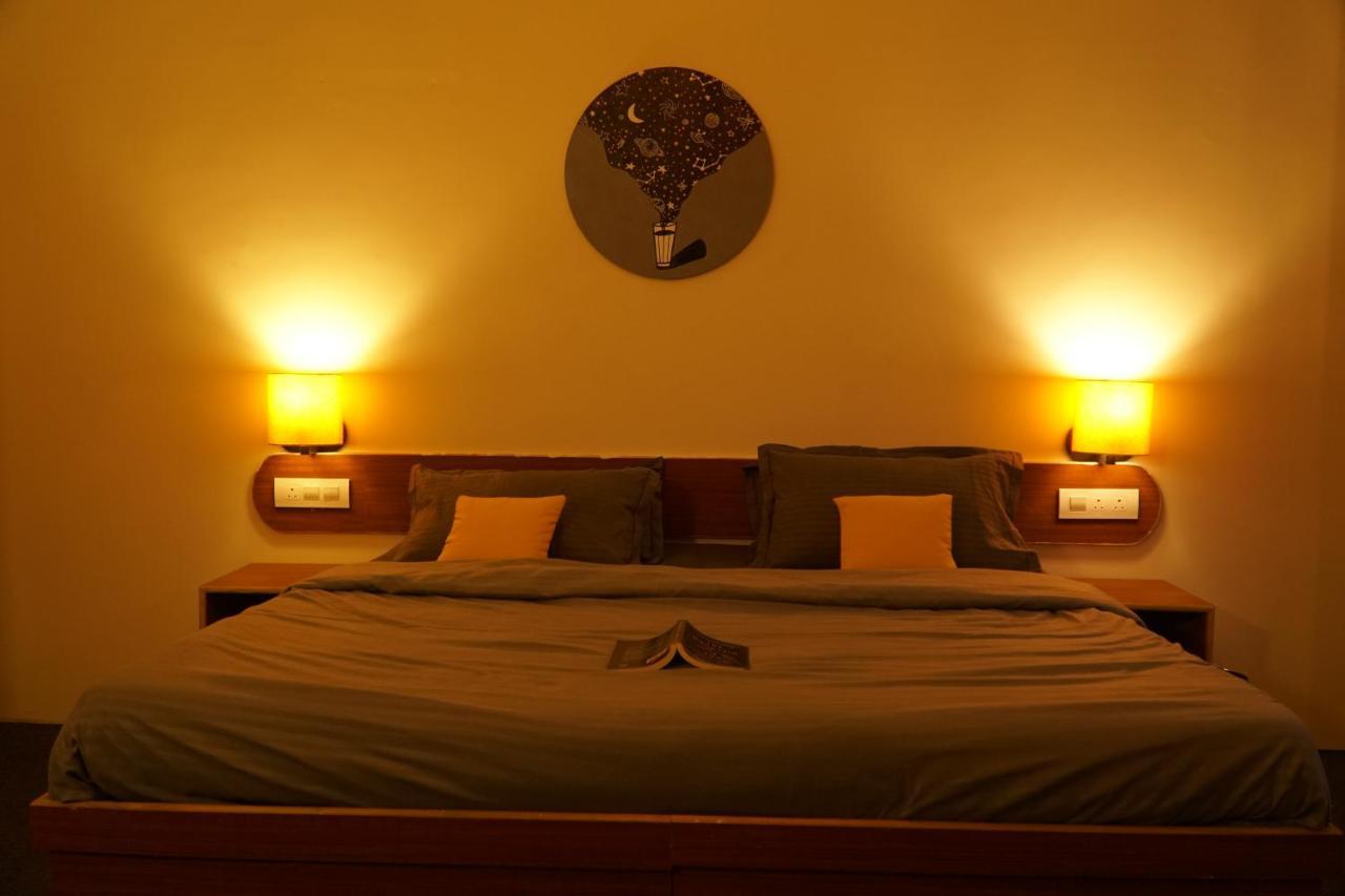 Firefly Hostel Manāli Esterno foto