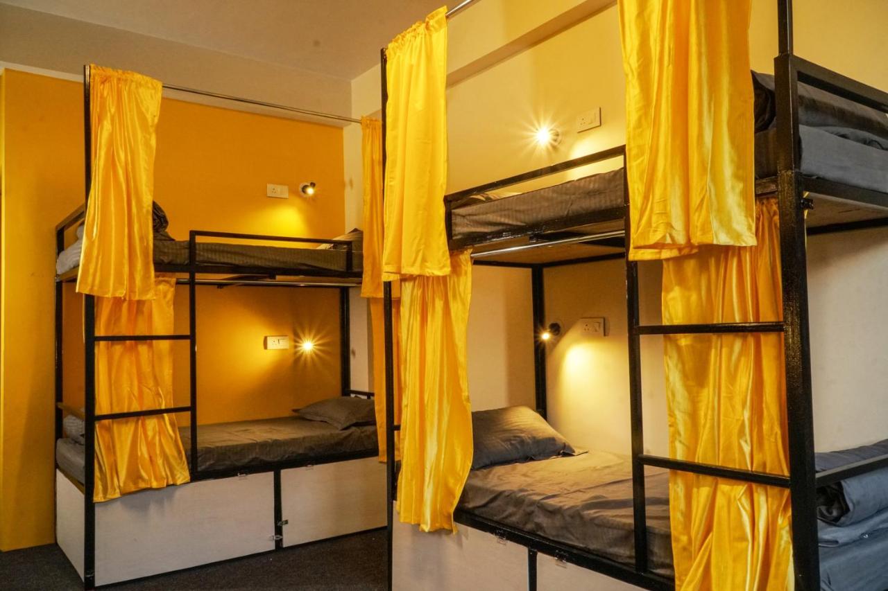 Firefly Hostel Manāli Esterno foto