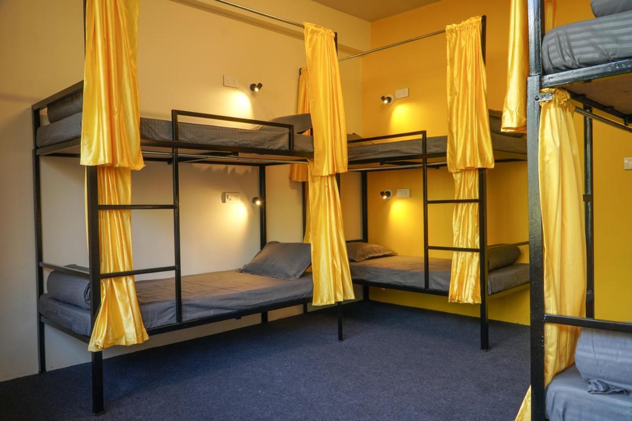 Firefly Hostel Manāli Esterno foto
