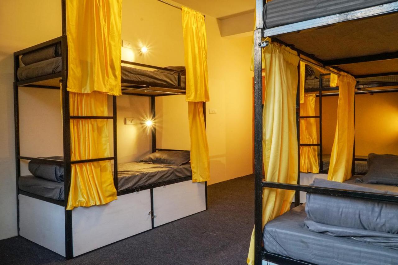 Firefly Hostel Manāli Esterno foto